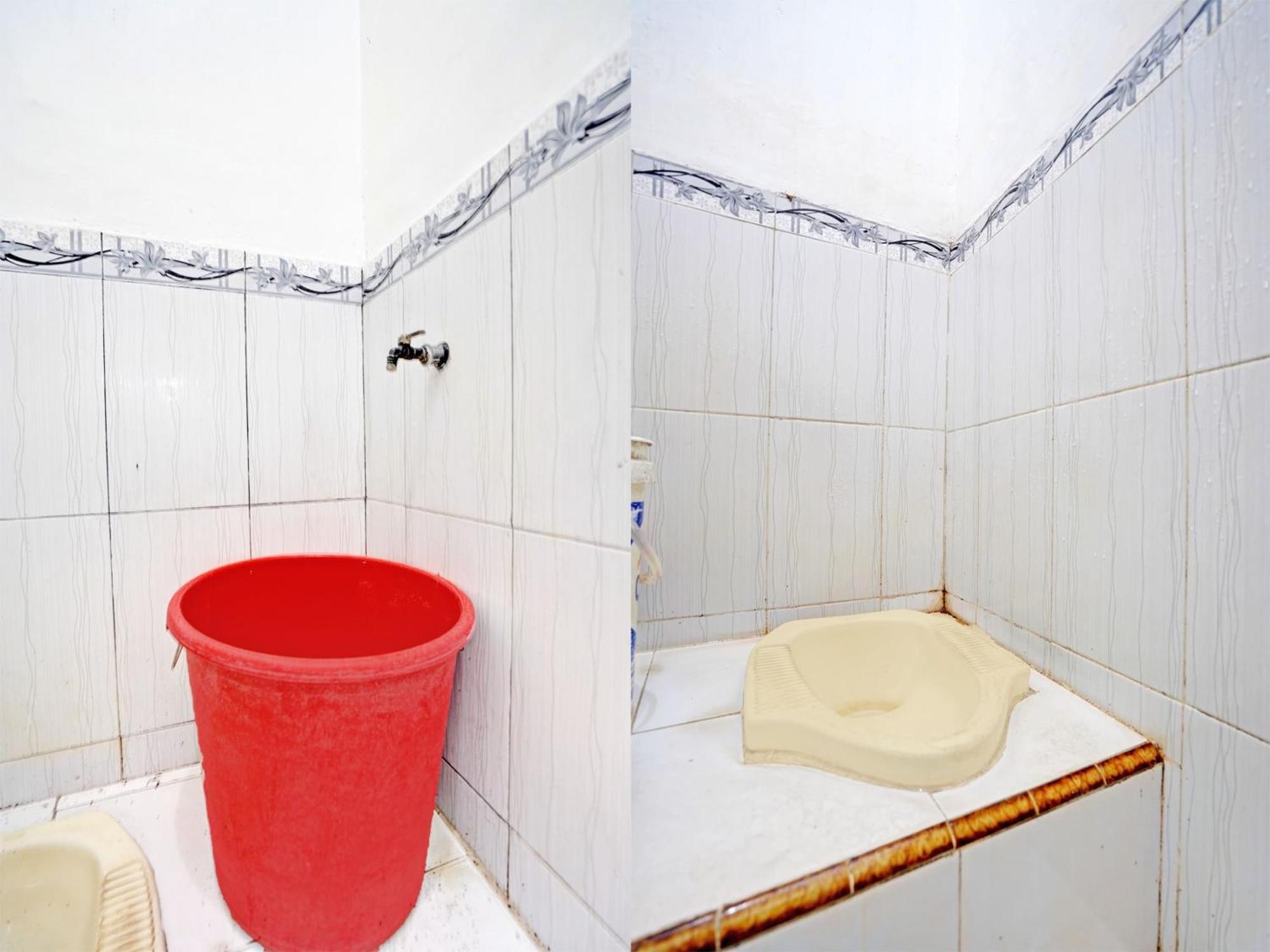 Hotel Oyo Life 92937 Kost Putri Sarkara Syariah Banyuwangi  Exteriér fotografie